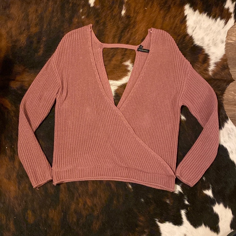 Mauve sweater size medium